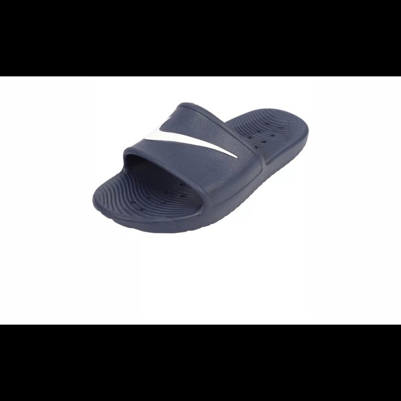 mens nike shower shoes